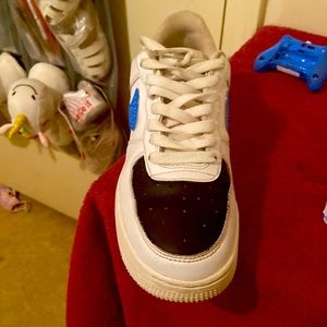 Nike Air Force 1’s custom blue, black, with white spots